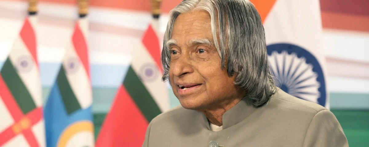 10 Lines on APJ Abdul Kalam in English <...
